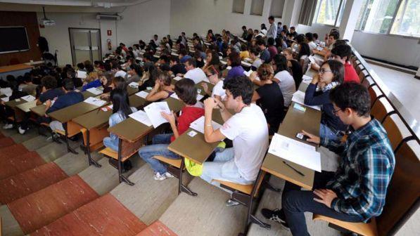 Università, la Statale di Milano sospende i test di ammissione