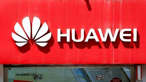 Polonia, arrestato per spionaggio un cinese dipendente di Huawei