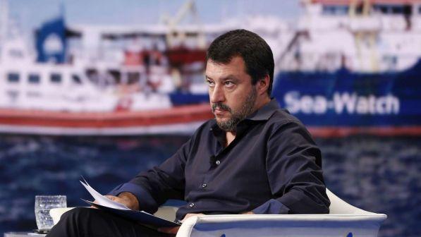 Migranti, la Francia: "Il comportamento di Salvini è inaccettabile"