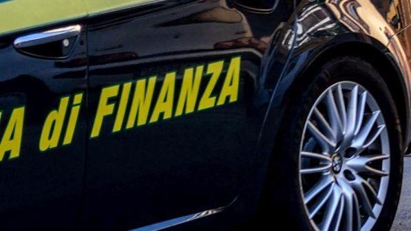 Catania, Gdf sequestra beni per 45 mln euro a "re" degli imballaggi