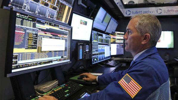 Wall Street chiude in rosso: Dow Jones -0,53%, Nasdaq -0,37%