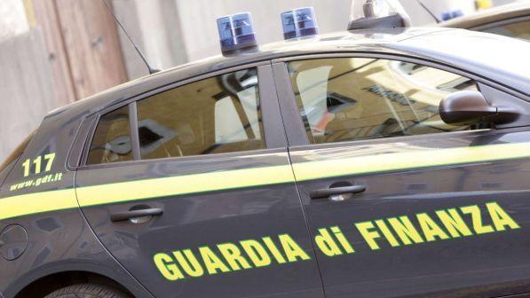 Como, broker tenta di portare in Svizzera 253mila euro: denunciato