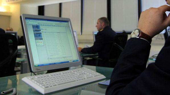 Cagliari, 28enne adescava minori con chat videogame: arrestato