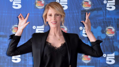 "Isola dei Famosi", Alessia Marcuzzi: "Io a playa desnuda? Perché no?"