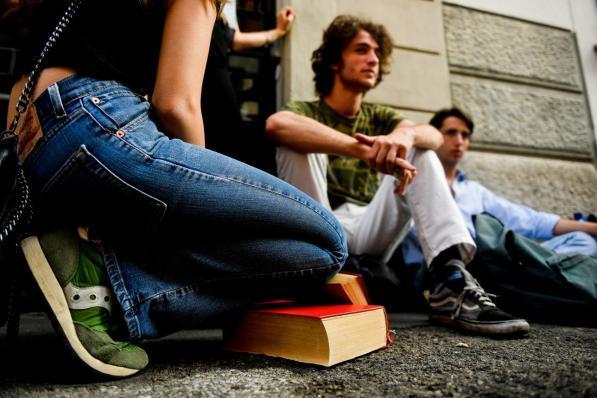 Maturità, che svarioni all'orale: D’Annunzio poeta <i>water</i> e "Guernica" dipinta da Pablo… Escobar