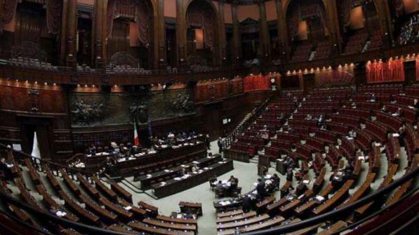 Manovra, il governo pone la questione di fiducia alla Camera