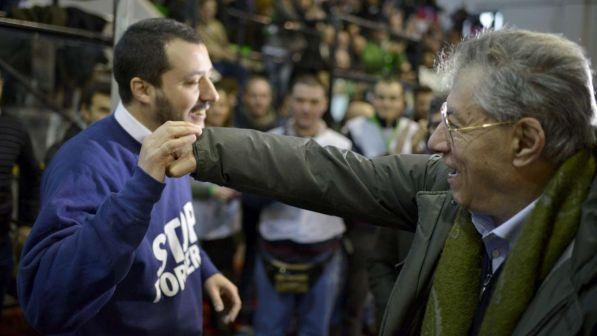Elezioni, Salvini: "Bossi sarà candidato a Varese, Maroni continuerà ad aiutarci"