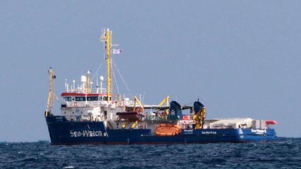Sea Watch, Garante per l'infanzia a Tribunale: far sbarcare minori
