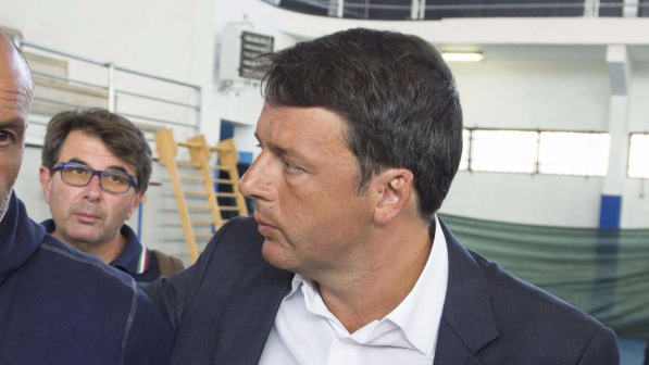 Renzi: "Pil Italia meglio degli altri anni, il 2016 si chiuderà meglio del 2015"