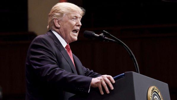 Usa, Trump: "I dazi servono a difendere i lavoratori americani"