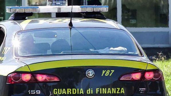 Cosenza, corruzione e turbativa d'asta: tre arresti a Paola