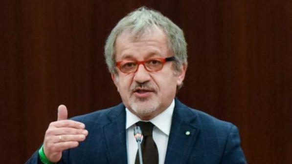 Aiuti alle ex collaboratrici, Maroni condannato a un anno