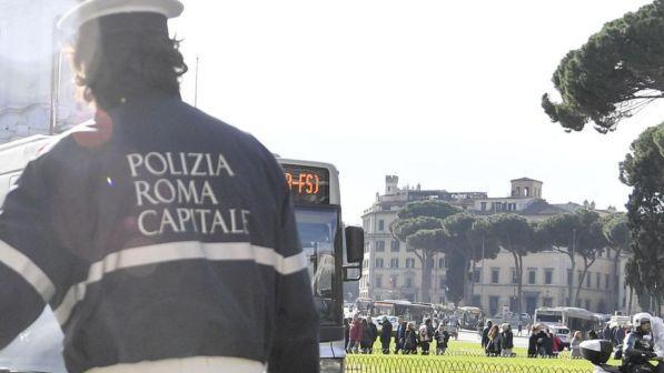 Accertamenti tecnici sui tiranti, chiuso il ponte Palatino a Roma