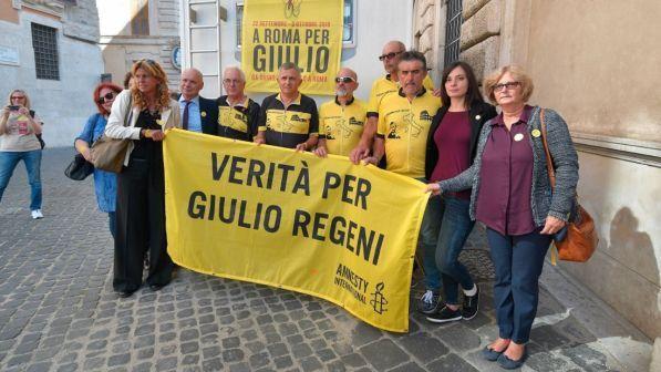 Regeni, il Parlamento egiziano contro Roberto Fico: "Ingiustificabile" | Moavero convoca l'ambasciatore