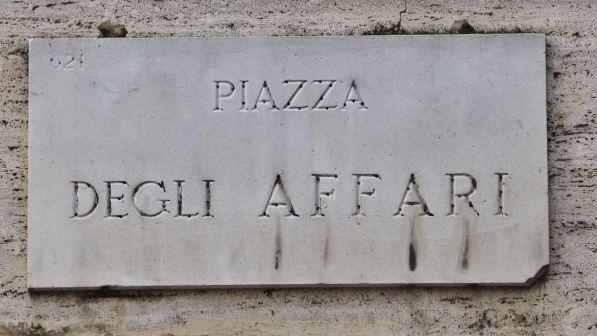 Piazza Affari apre in rialzo, Ftse Mib +0,5% a 23.422 punti