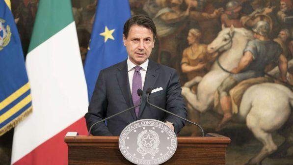 Governo, Conte: "Nessun taglio a reddito di cittadinanza e Quota 100" | Niente manovra correttiva