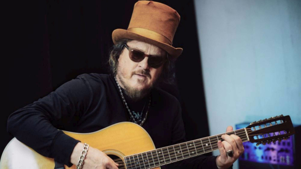 Zucchero: "Dai partigiani a Bono, il mio album più nero in cui torno libero e selvatico"