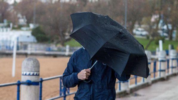 Maltempo, vento e pioggia non danno tregua all'Italia: cinque le vittime