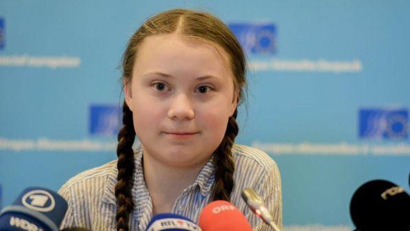 Clima, Greta al Parlamento Ue: "I politici agiscano, c'è poco tempo"