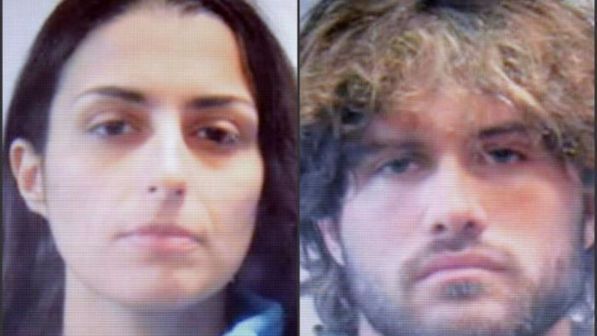 Coppia dell'acido, Martina chiede la decadenza della patria potestà di Alex