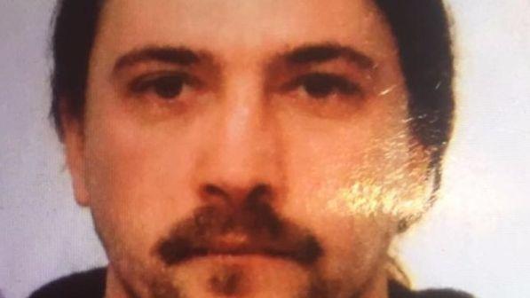 Chieti, 40enne ucciso con un collo di bottiglia: fermato un 24enne, lite per futili motivi