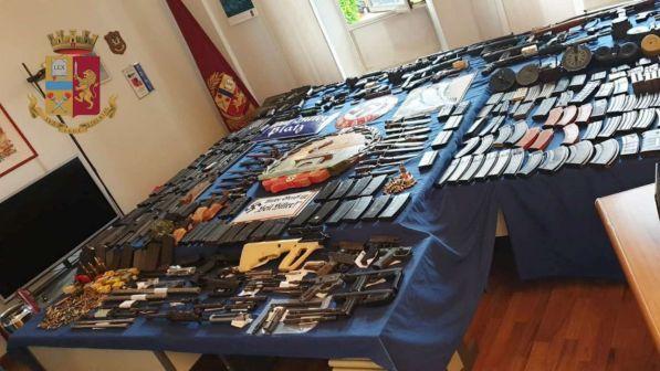 Armi sequestrate a estremisti, trovato un nuovo arsenale