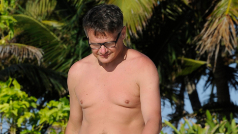 Isola dei famosi 2016, Aristide confessa: "E' vero, abbiamo usato l'accendino"