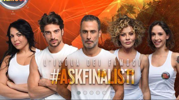 "Isola dei famosi", ultima sfida per i naufraghi all'Idroscalo
