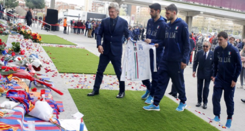 L'Under 21 saluta Johan Cruyff