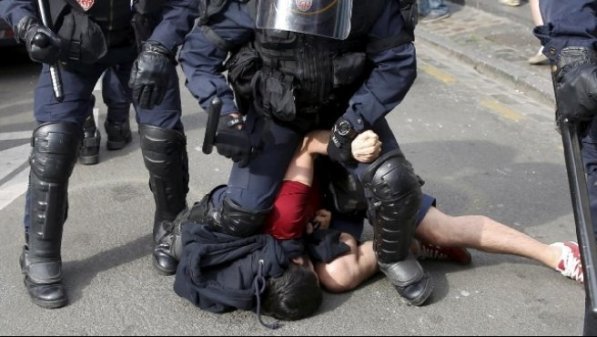 Scontri di Marsiglia, prime condanne: carcere per tre ultrà russi