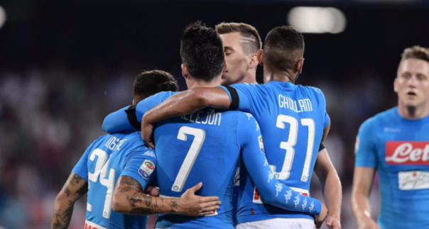 Serie A: Napoli-Milan 4-2, Sarri vola con Milik e Callejon