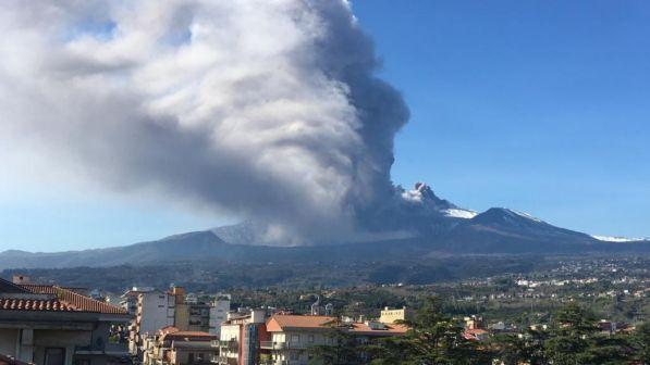 Nuove scosse di terremoto sull'Etna: una di magnitudo 3.4 e due di 2.4