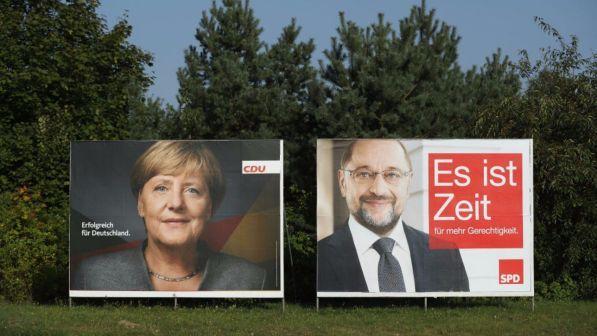 Germania, appello Merkel a Schulz: responsabilità per il Paese