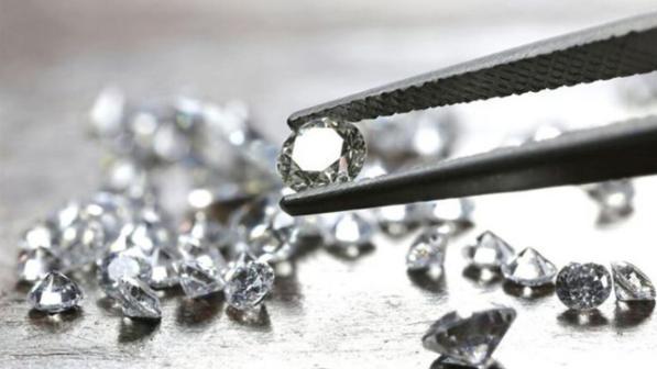 Lo scandalo dei diamanti: c’entra sempre il conflitto di interesse