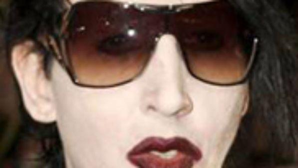 Marilyn Manson a Villafranca, petizione e gruppi di preghiera contro il concerto