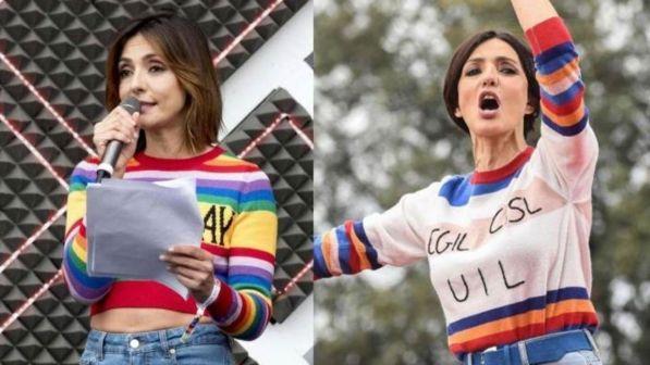 Primo Maggio, la provocazione di Ambra: dal maglione costoso dell'anno scorso a quello con i nomi dei sindacati