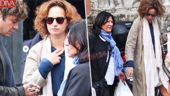 Riccardo Scamarcio, ecco con chi va al mercato