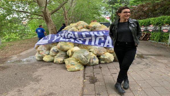 Padova, i bar della movida mettono al bando la plastica