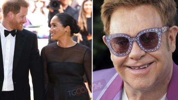 Elton John difende Harry e Meghan: "Il volo privato l'ho pagato io"