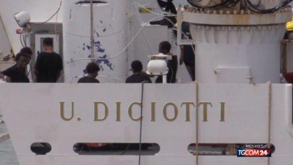 Diciotti, Gasparri: "A Salvini non basterà un video su Facebook"