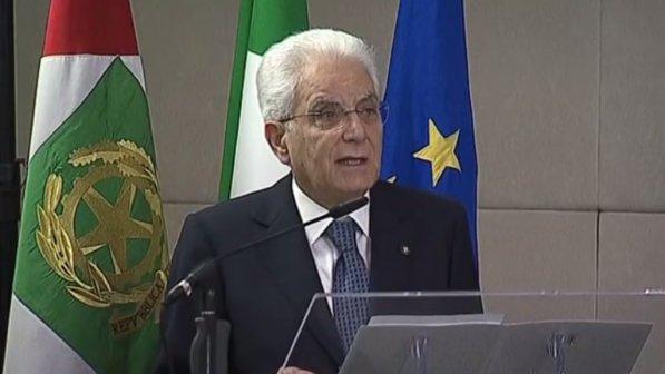 Mattarella: Tricolore testimone di pace e cooperazione tra le genti
