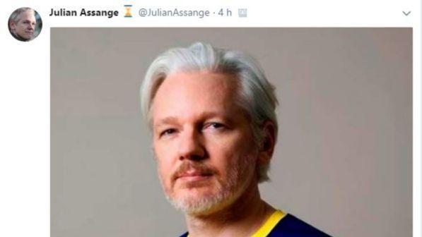 Julian Assange, procura Svezia ne chiede l'arresto per stupro
