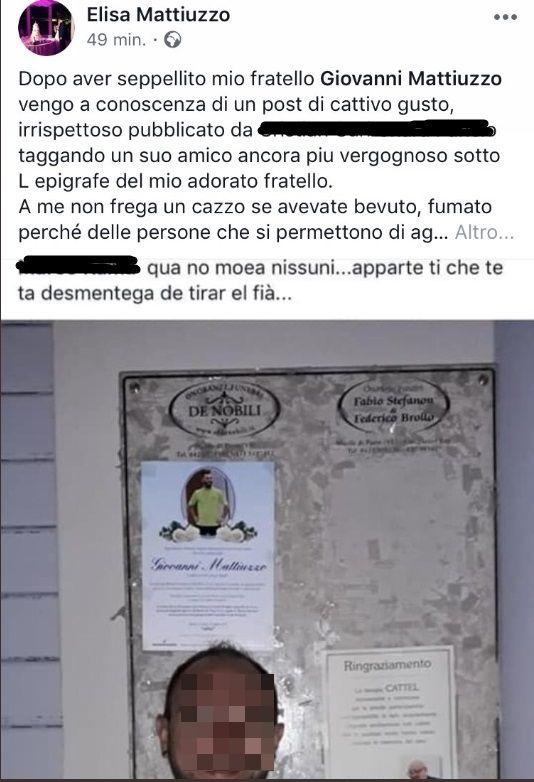 Incidente Jesolo, fa una foto sorridente davanti alla lapide di uno dei ragazzi morti: pestato