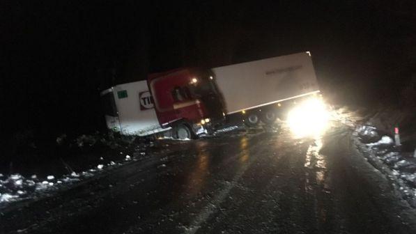 Maltempo, notte da incubo sull'Aurelia: code per un incidente e per l'A12 chiusa per ghiaccio