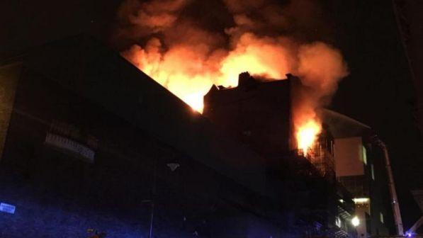Scozia, incendio devasta prestigiosa scuola d'arte a Glasgow