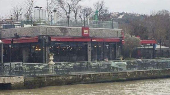Turchia, sparatoria in un ristorante di Istanbul: almeno un morto