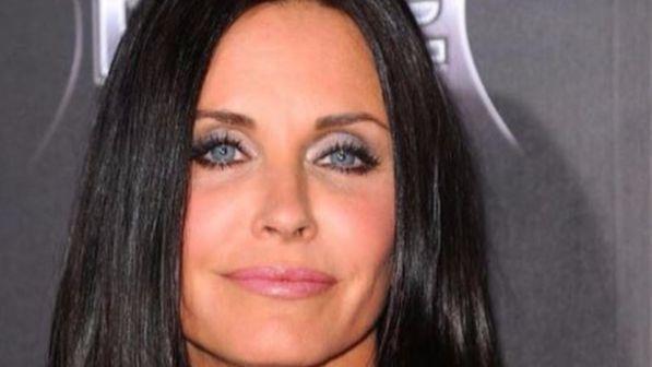 Courteney Cox, filler addio: "Sono tornata naturale... quella che ero un tempo"