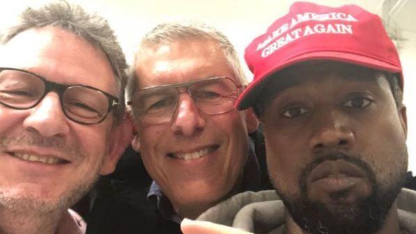 Kanye West "flirta" con Trump su Twitter: "Siamo energia di drago", ma i fan non gradiscono