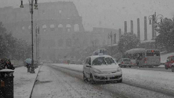 Maltempo a Roma: rallentamenti e disagi nei trasporti