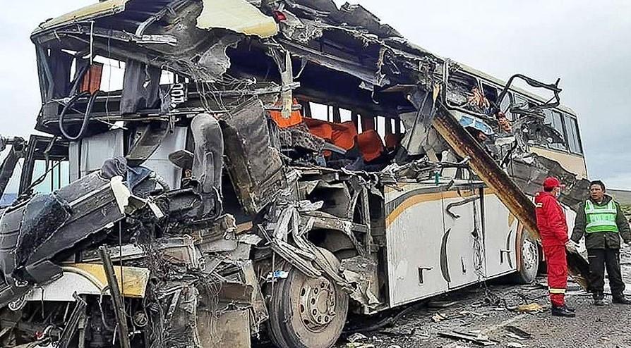 Bolivia, scontro frontale fra autobus nel sud: almeno 22 morti